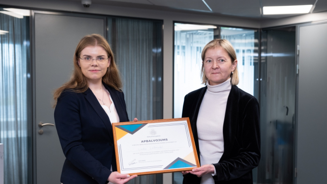Zinātnisko darbu konkursa uzvarētāja dāvanā saņem iespēju praktizēties Konkurences padomē
