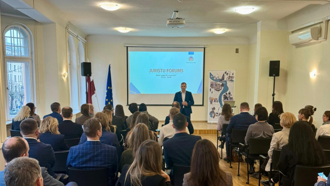 Aizvadīts 9. Juristu forums