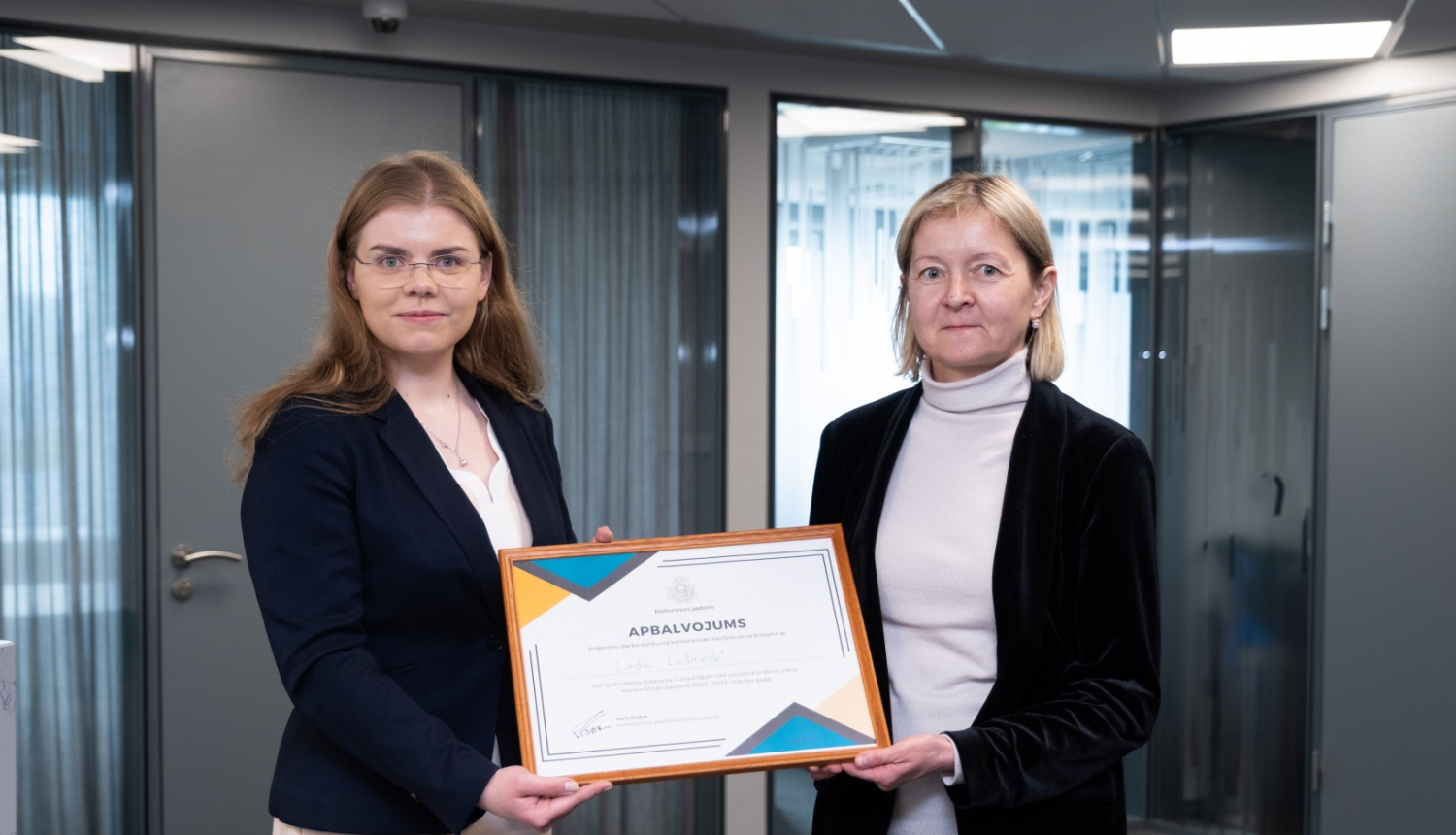 Zinātnisko darbu konkursa uzvarētāja dāvanā saņem iespēju praktizēties Konkurences padomē